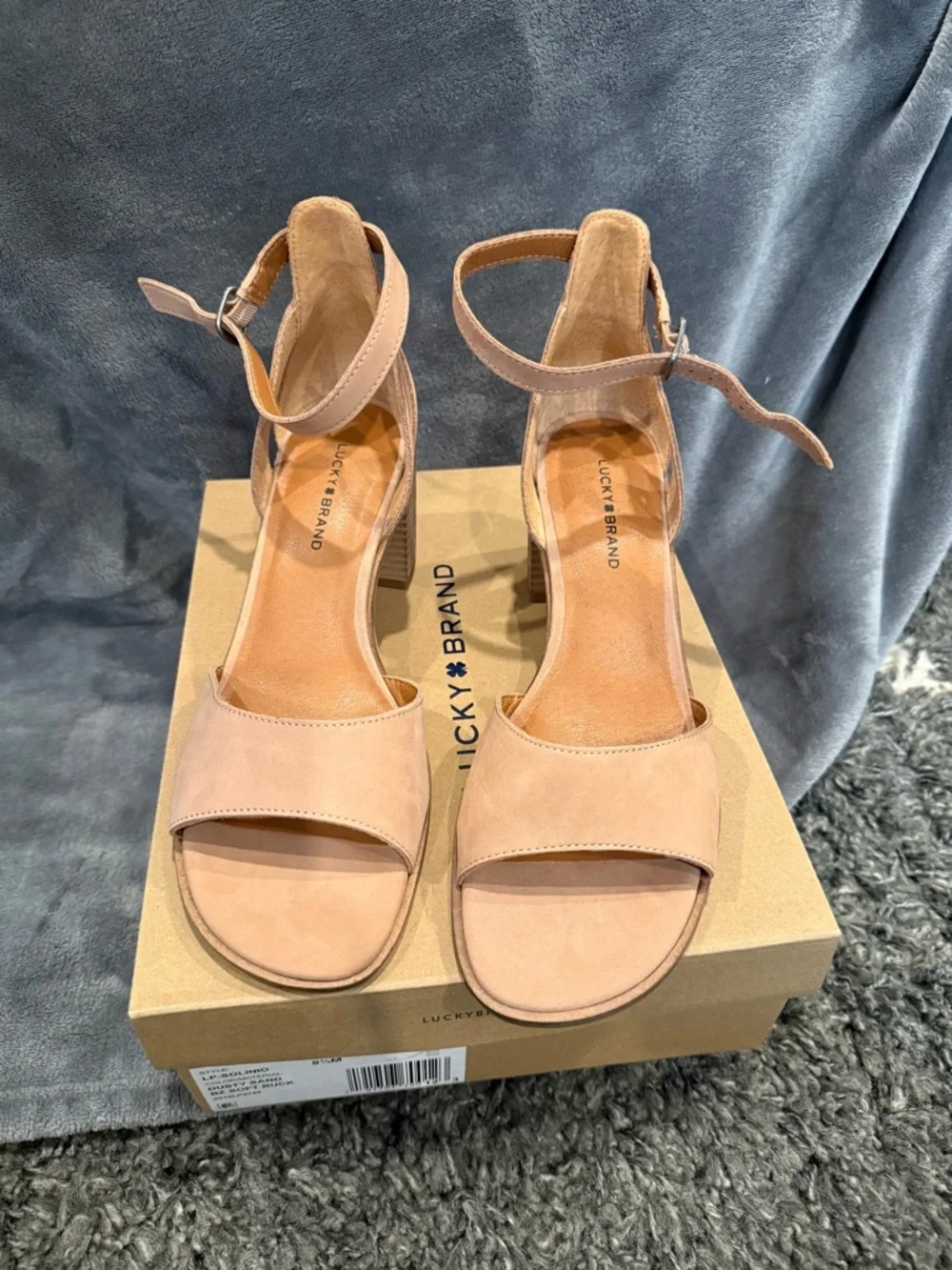 Lucky Brand Solinio sandals‎ NIB size 8.5